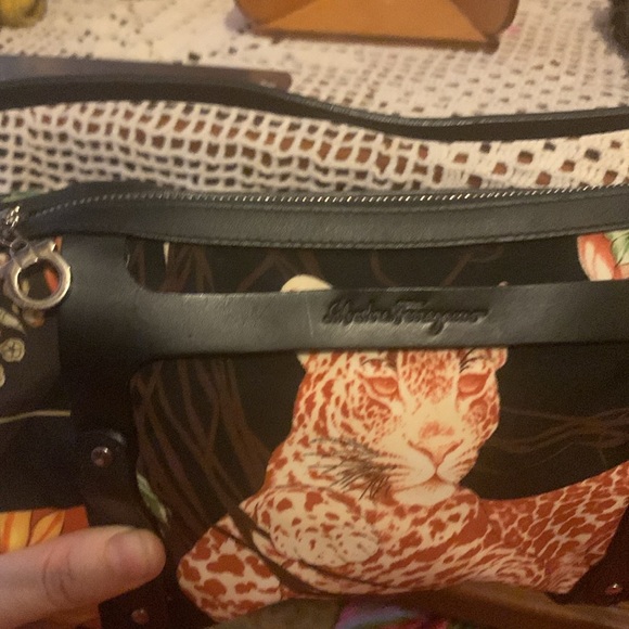 Small Ferragamo top handle mini bag/clutch - Picture 4 of 7